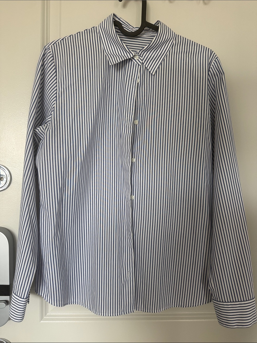 Uniqlo Blue & White Vertical Stripe Men's Dress Shirt
